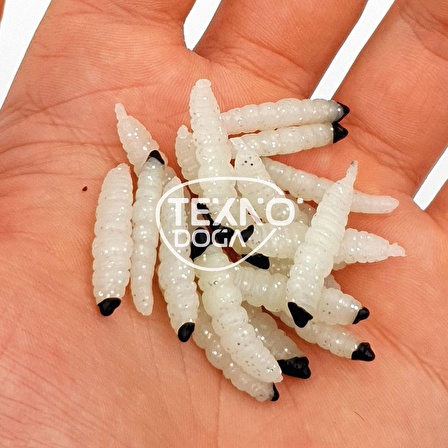 EFFE Fosforlu Larva Kurtçuk Muz Aromalı Silikon Yem 2.6cm 20 adet