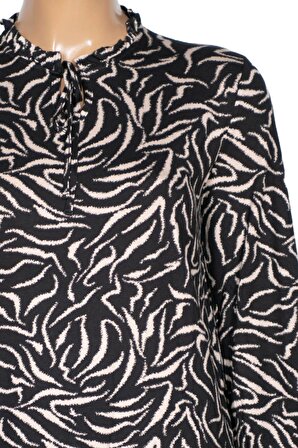 Wearon Kadın Ayla Büyük Beden Asimetrik Çizgi Desen Siyah Bluz