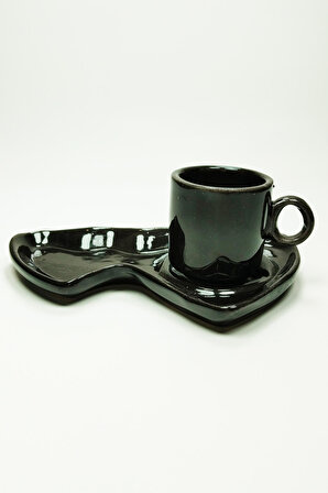 Siyah Lokumluk Gözlü Seramik Kahve Fincanı Kalp Tasarım