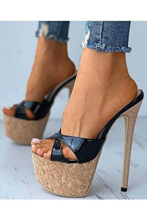 Kadın Rugan Mantar İnce Topuklu Platform Topuklu Ayakkabı