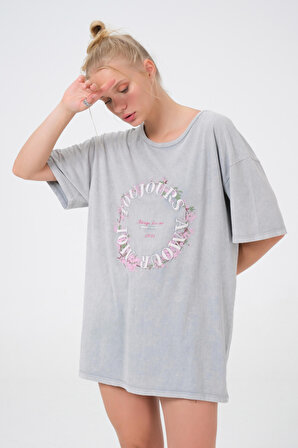 Dress Cabinet Kadın Nakışlı Yıkamalı Oversize T-shirt