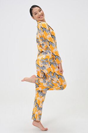 Dress Cabinet Kadın Sarı Zebra Desenli Gömlek Yaka Uzun Kol Pamuklu Pijama Takımı