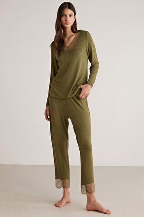 Kadın V Yaka Dantelli Uzun Kol Yeşil Pijama Takımı C9T5N3O3