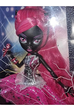 monster high catty noir doll