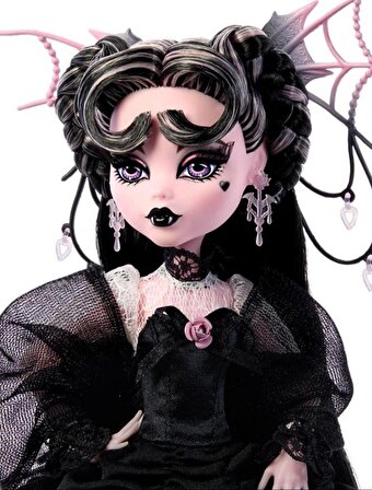 Monster High Draculaura Vampire Heart Doll in Extravagant Gothic Black Ballgown with Elegant Headpiece and Accessories