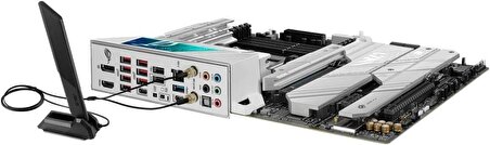 Asus Rog Strix X670E-A Gaming Wi-Fi AMD AM5 DDR5 ATX Anakart Teşhir