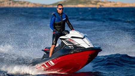 YAMAHA GP1800R HO JETSKI