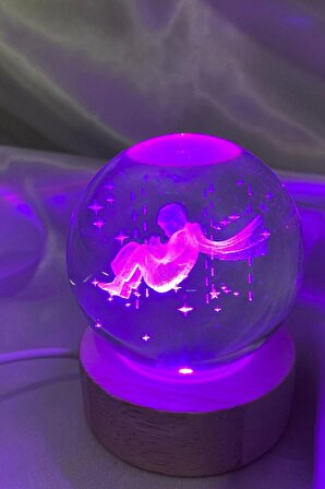 3D Led Işık Cam Küre Çok Işıklı Ahşap Oturan Çocuk