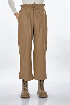 Unique Mode Deri Görünümlü Bol Paça Bej Kadın Pantolon UW244003