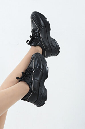 Kadın Siyah Cilt Taşlı Rahat Kalıp Spor Ayakkabı LYD-28