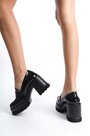 Kadın Femi Siyah Rugan 8 cm Topuklu Platformlu Ayakkabı