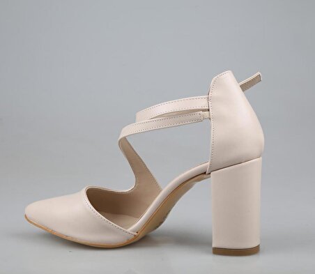Feles 1-409 Ten Rengi Kadın Topuklu Ayakkabı