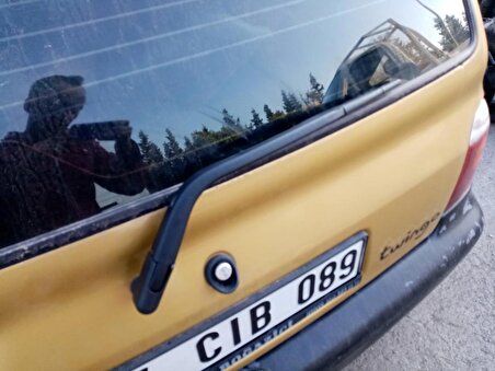 Renault Twingo Arka Cam Silecek Silgi Süpürgesi ve Kolu yan sanayidir su fiskiyesi yoktur