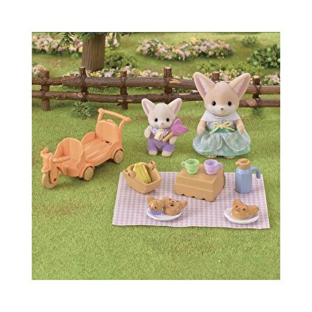 Sylvanian Families Piknik Seti Çöl Tilkisi Kız ve Bebek 5698