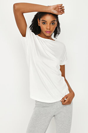 Kadın İnci Detaylı Basic T-Shirt