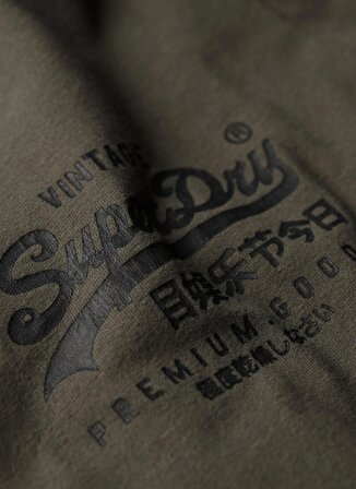 Superdry Bisiklet Yaka Baskılı Koyu Haki Erkek T-Shirt M1011897ATSJ_TOKYO VL GRAPHIC T SHI