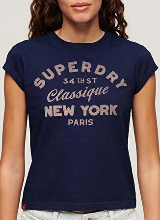 Superdry Bisiklet Yaka Baskılı Lacivert Kadın T-Shirt W1011405A