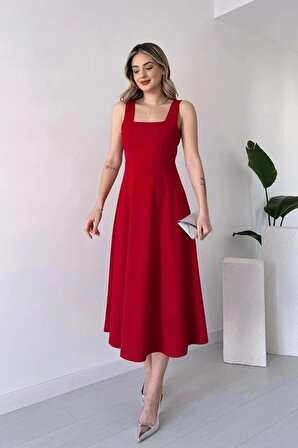 Kırmızı Kalın Askılı Kare Yaka Eteği Fırfırlı Crep Kumaş Midi Elbise