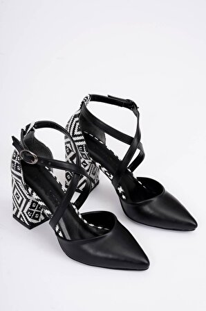 Lyon Siyah Cilt Kilim Desenli Çapraz Bant Topuklu Ayakkabı
