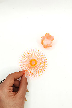 Çiçek Şekilli Neon Turuncu Stres Yayı Oyuncak Stres Yayı - 3 cm çapında - 1 Adet
