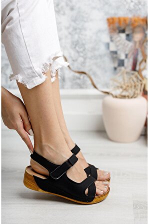 Çapraz Model Siyah Sandalet