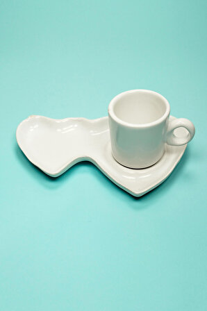 Beyaz Lokumluk Gözlü Seramik Kahve Fincanı Kalp Tasarım