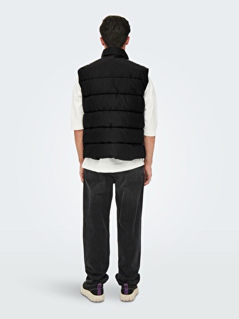 Only & Sons Siyah Dik Yaka Erkek Kapitone Şişme Yelek ONSMELVIN LIFE PUFFER VEST OTW VD