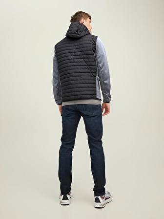 12182242 Jack Jones Jjemulti Quilted Jacket Noos Erkek Mont Black/GREY MELANGE SLEEVE