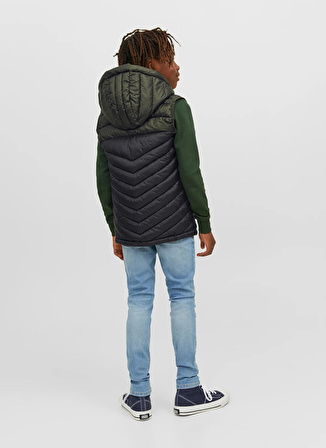 Jack & Jones Yeşil Erkek Çocuk Kapüşonlu Kolsuz Düz Yelek JJEHERO BODYWARMER HOOD NOOS JNR