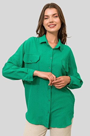 Kadın Yeşil Çift Cep Kapaklı Gofre Salaş Gömlek
