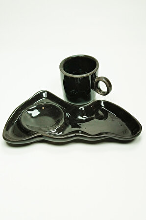 Siyah Lokumluk Gözlü Seramik Kahve Fincanı Kalp Tasarım