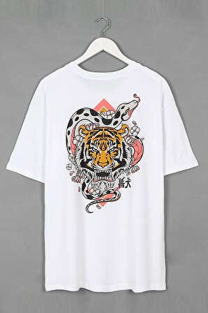 Kaplan Desenli Gögüs ve Sırtı Baskılı Unısex  T-Shirt Beyaz