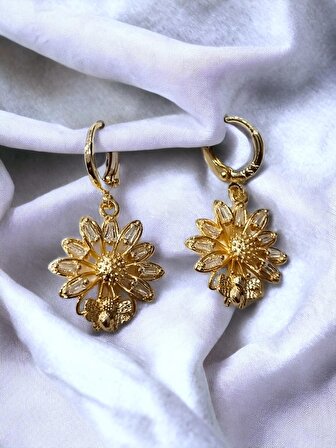 Kadın Çelik Ucu Arılı Baget Taşlı Çiçek Küpe Gold Renk