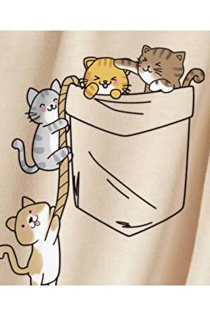 Kadın Bej Kedi Cep Baskılı Oversize T-shirt