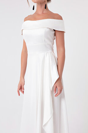 Kadın Beyaz Kayık Yaka Saten Abiye & Mezuniyet Elbisesi