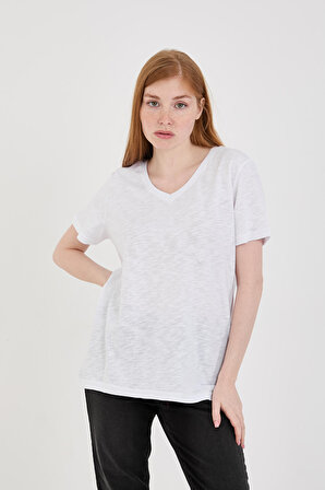 Viole&More 1002 Flamlı  V Yaka Basic Kadın T-shirt BEYAZ