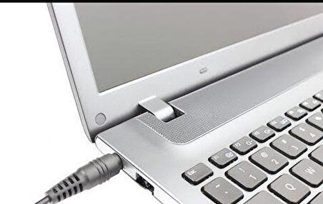 Versatile LPHA05 19V 4.74A 5.5*2.5 90W Universal Standart Laptop Adaptör