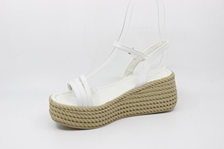 Zerhan 2094 Kadın Beyaz Dolgu Topuk Sandalet Ayakkabı