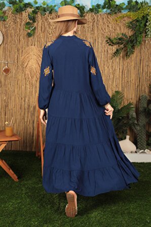 Önü Çıtır Nakışlı Detaylı ve Uzun Kollu Uzun Boylu Viskon Kumaşlı Kadın Elbise Lacivert Yaz / Bahar