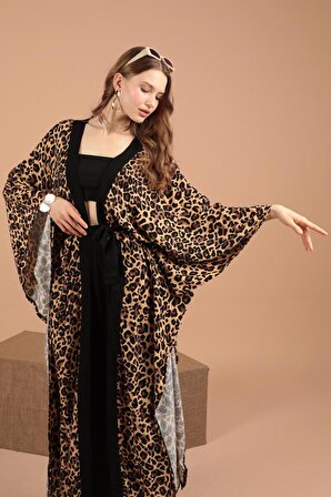 Leopar Desenli ve Şal Yakalı Uzun Kollu Viskon Kumaşlı Kadın Rahat Kimono Karma Renkli 