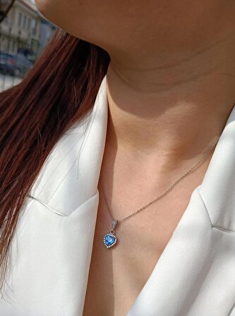 Luna Jewelry Kadın Pırlanta Modeli Mavi Zirkon Taşlı 316 L Çelik Kalp Kolye