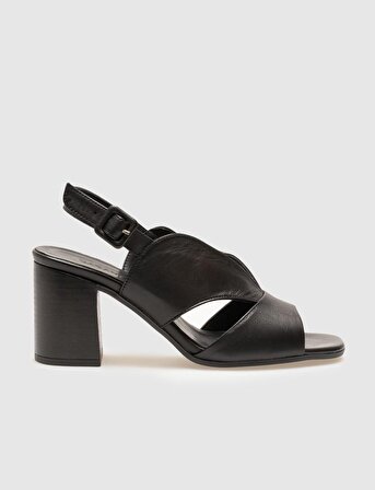 Hakiki Deri Siyah Tokalı Kadın Kalın Topuklu Ayakkabı