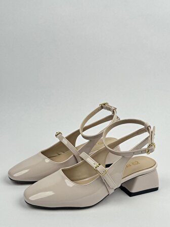 Mary Jane Bilekten Bağlamalı Küt Burunlu Klasik Ayakkabı