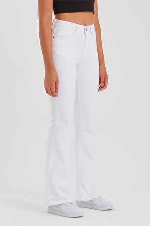 Kadın Beyaz Likralı Yüksek Bel Flare Jeans