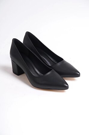 Renzo Sivri Burun Alçak Topuk Günlük Şık Kadın Siyah Ayakkabı