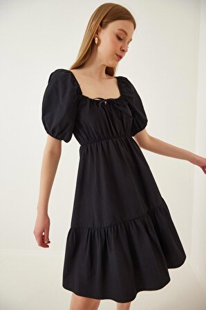 Kadın Siyah Büzgülü Yaka Lastikli Bel Kloş Poplin Elbise HZL22S-BD123511