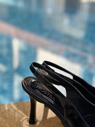 Mia Fiyonklu  Rugan Kadın Topuklu Ayakkabı