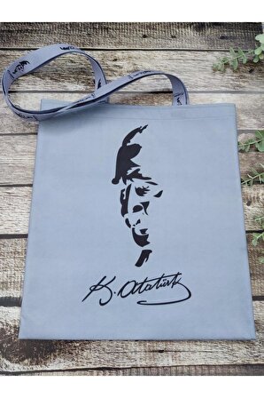 Kemal Atatürk Portre İmzalı Desenli Baskılı Kumaş Çanta Omuz Askılı Bez Çanta