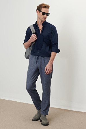 Erkek Koyu Lacivert Slim Fit Dar Kesim Düğmeli Yaka Pamuklu Oxford Gömlek