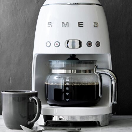 SMEG DCF02 Filtre Kahve Makinesi Cam Karaf